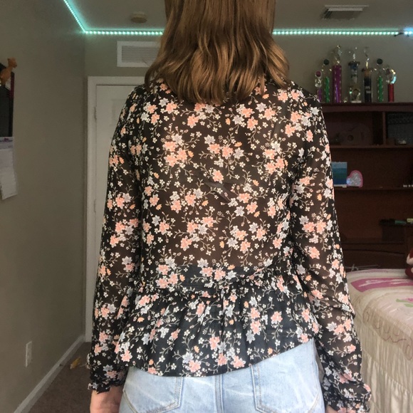 floral mesh top - Picture 2 of 3